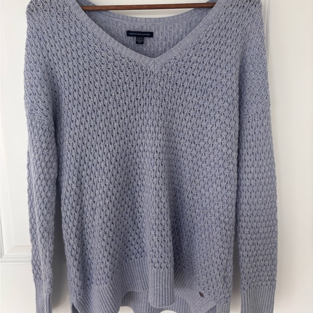 American Eagle women’s sweater